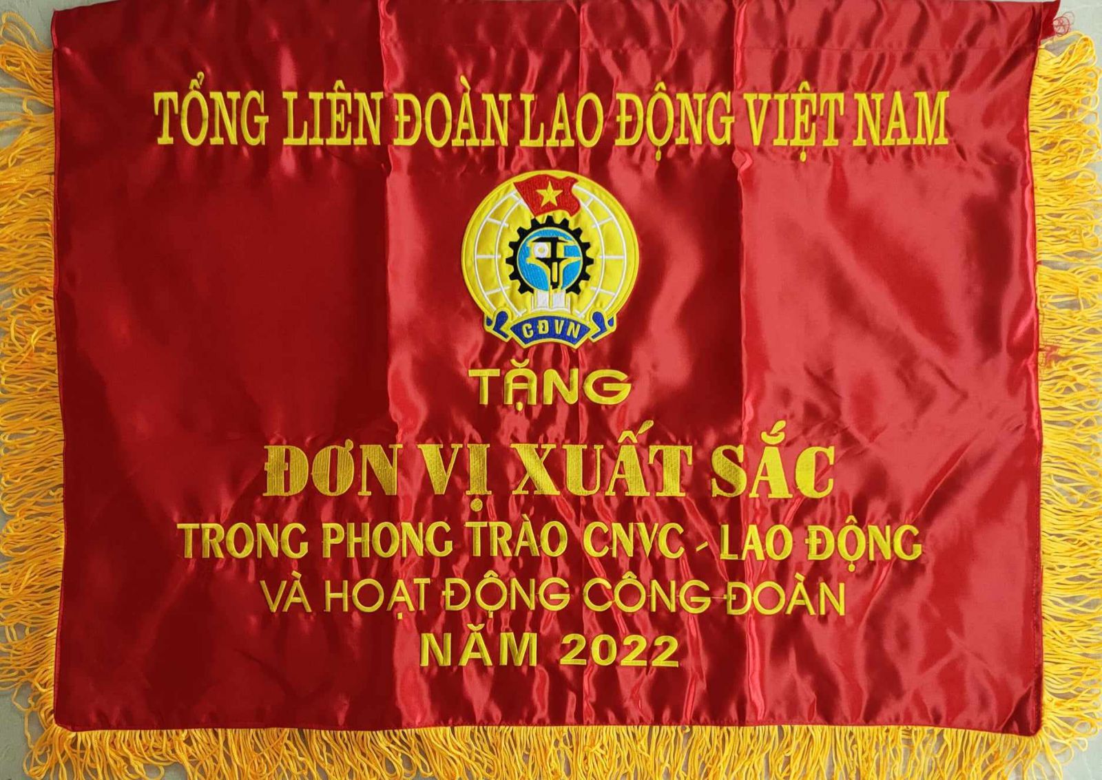 Cờ thi đua Tổng Liên Lao động Việt Nam